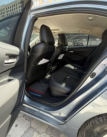 coroll: Toyota Corolla: 2021 г., 1.8 л, Вариатор, Гибрид, Седан — 10