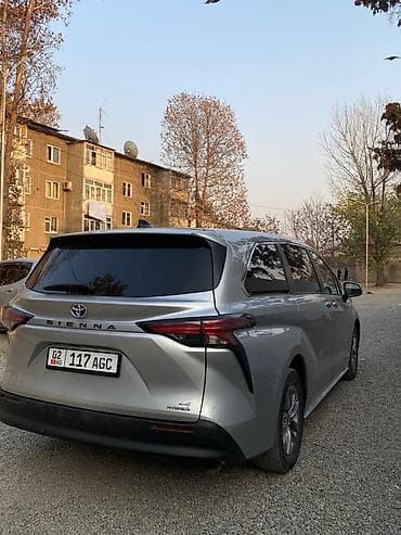 Toyota Sienna: 2021 г., 2.5 л, Автомат, Гибрид, Минивэн — 2