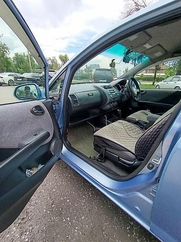 бензанасос на фит: Honda Fit: 2001 г., 1.3 л, Вариатор, Бензин — 5