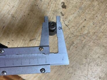 съемник для подшипников: Болт натяжителя с неизвестного японского автомобиля Болт натяжителя — 4