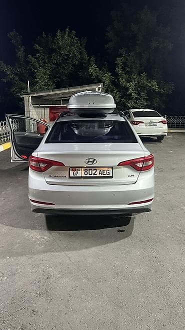 geely galaxy e5: Hyundai Sonata: 2015 г., 2 л, Автомат, Газ, Седан — 9