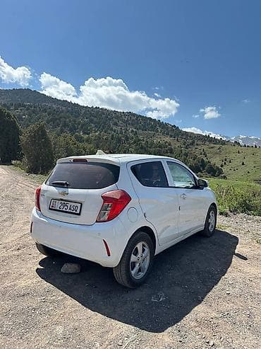 sprinter 2008: Chevrolet Spark: 2018 г., 1 л, Вариатор, Бензин, Универсал — 4