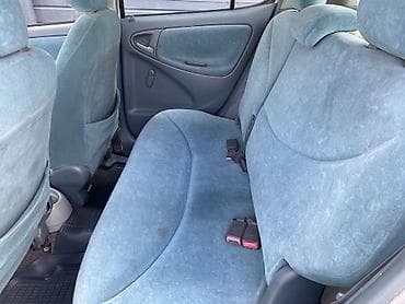 devo matiz: Toyota Yaris: 2000 г., 1.3 л, Автомат, Бензин, Хэтчбэк — 10
