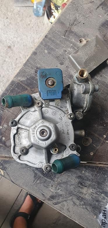 Редуктор-испаритель ГБО TOMASETTO с электромагнитным клапаном 12V DC — 1