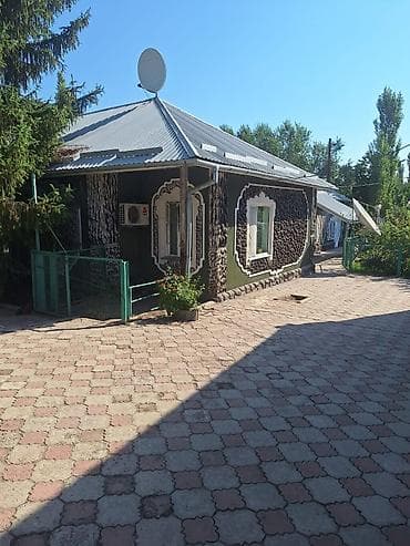 Үйлөр: 📌В селе Ак-суу продаётся дом на участке 16 соток. ▪️Предлагается — 5