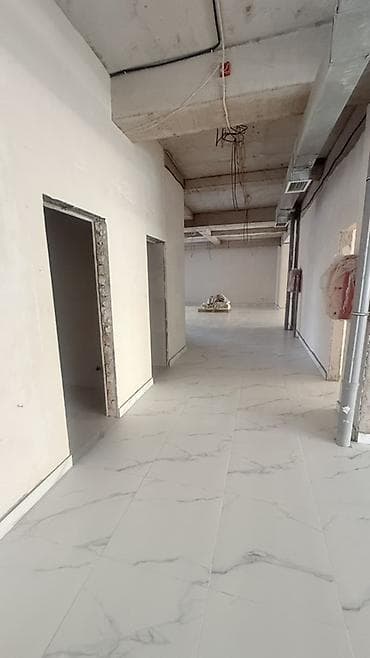 сдае: Аренда офисов, 339 м², В жилом комплексе, С отдельным сан узлом, С последующим выкупом, С юридическим адресом — 3