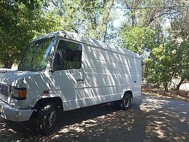 Грузовик, Mercedes-Benz, 4 т, Б/у at lalafo.kg Грузовик, Mercedes-Benz, 4 т, Б/у