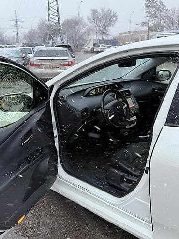 с консервации: Toyota Prius: 2017 г., 1.8 л, Автомат, Гибрид, Хэтчбэк — 8