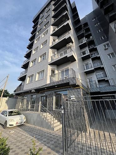 Коммерческая недвижимость: Продажа магазинов В жилом доме, 127 м², Отдельный вход, 1 этаж — 6