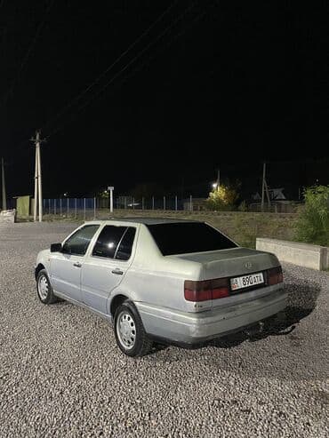 купить аккумулятор для авто в бишкеке: Volkswagen Vento: 1993 г., 1.8 л, Механика, Бензиновая, Седан — 2