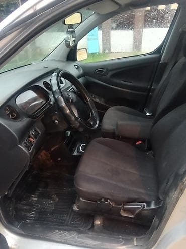 продам вазу: Daihatsu YRV: 2003 г., 1.3 л, Механика, Бензин, Минивэн — 7