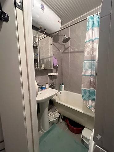 osh flat: 3 комнаты, 62 м², Пишпек 105 серия, 2 этаж, Свежий ремонт — 7