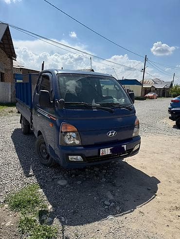 Легкий грузовик, Hyundai, Стандарт, 2 т, Б/у at lalafo.kg Легкий грузовик, Hyundai, Стандарт, 2 т, Б/у