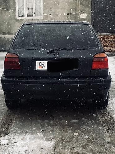 Унаа сатуу: Volkswagen Golf: 1993 г., 1.6 л, Кол менен иштөөчү, Бензин, Хетчбек — 7