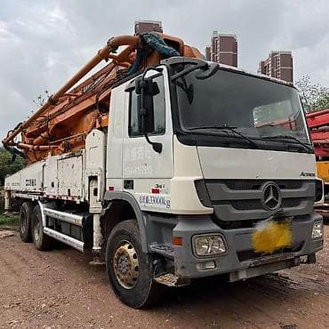 бу сундуки: Бетононасос, Mercedes-Benz, 2019 г., 40-60 м — 3