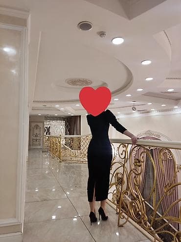 платье бархатное: Черное бархатное платье миди - Материал: мягкий бархат с благородным — 1