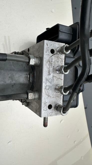 айго aygo: Блок ABS Toyota 2011 г., Б/у, Оригинал, Япония — 1