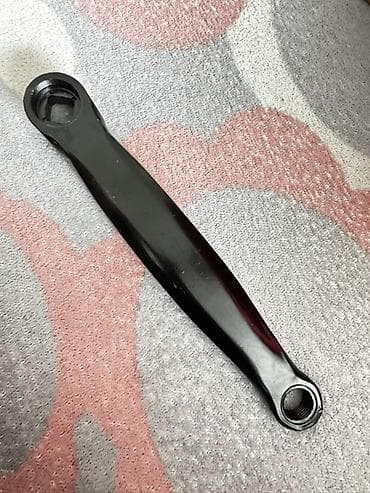 Левая шатунная лапка для велосипеда - Материал: металл (алюминиевый