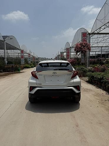 fit 2020: Toyota C-HR: 2020 г., 2 л, Вариатор, Бензин — 6