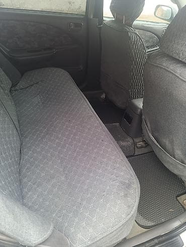Унаа сатуу: Toyota Avensis: 1997 г., Кол менен иштөөчү, Седан — 4