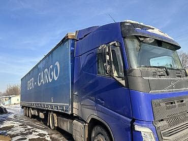 Тягач, Volvo, 2015 г., Тентованный