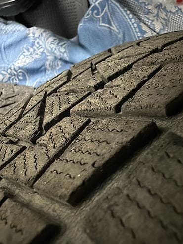поперечены: Шины 215 / 65 / R 16, Зима, Б/у, Комплект, Легковые, Япония, Bridgestone — 3