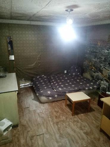 доброй плаза: Комната в доме. Полностью изолированная. Единственная комната в левой — 1