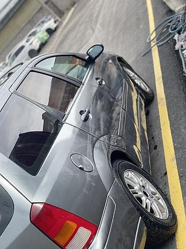 bmw 3: Ford Focus: 2001 г., Автомат, Бензин, Универсал — 1