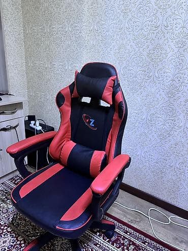 Игровые кресла: Игровое кресло, Б/у, С колесиками, цвет - Красный, Кожа — 2
