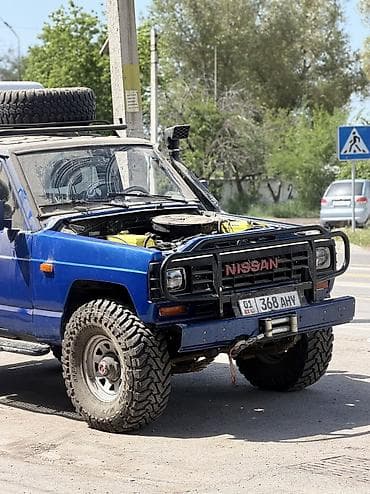Продажа авто: Nissan Patrol: 1988 г., 3.3 л, Механика, Дизель, Внедорожник — 8