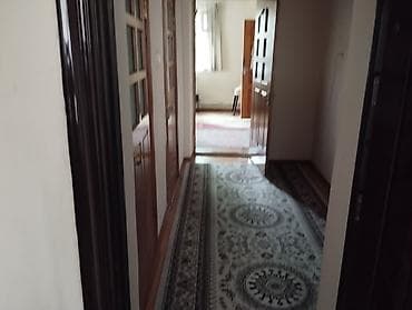 Үйлөр: Продаю срочно домкирпичный,добротный,в районе кудайбергена,все — 9
