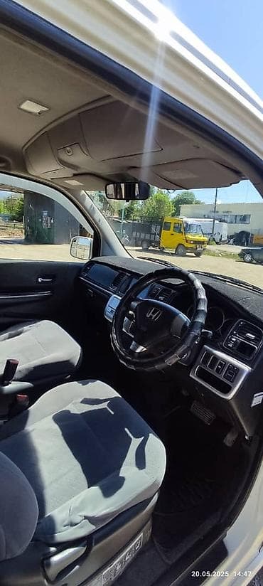 Продажа авто: Honda Stepwgn: 2004 г., 2.4 л, Автомат, Бензин, Минивэн — 3
