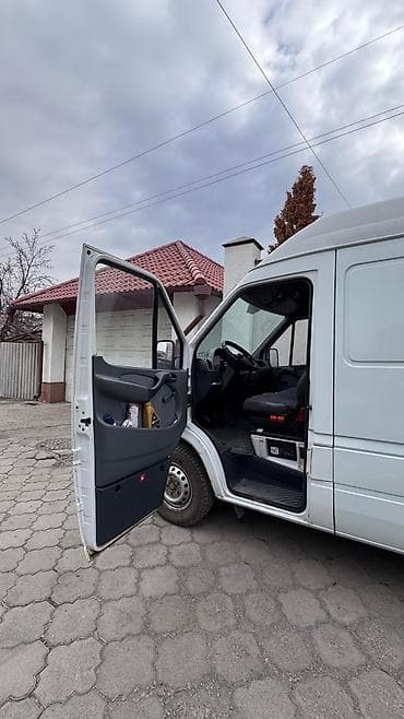 samsung grand 2: Mercedes-Benz Sprinter, белый фургон с высоким крышей и длинной базой — 5