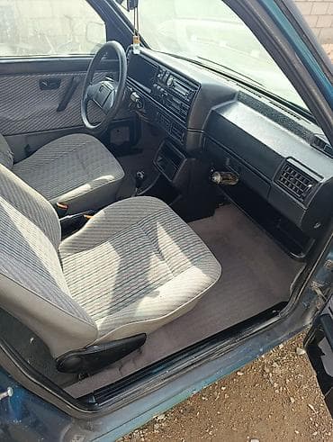 bmw 2 5: Volkswagen Jetta: 1990 г., 1.8 л, Механика, Бензин, Седан — 5