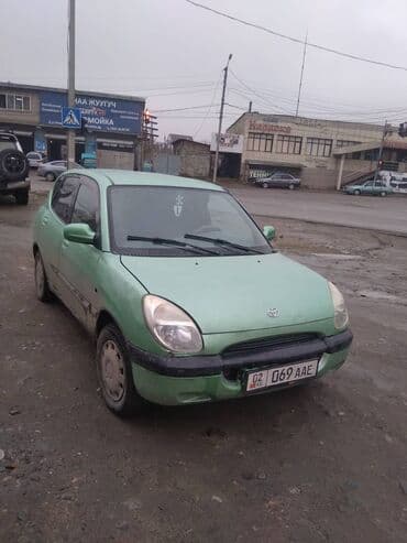 кизил кия: Daihatsu Sirion: 2001 г., 1 л, Механика, Бензин, Хэтчбэк — 2