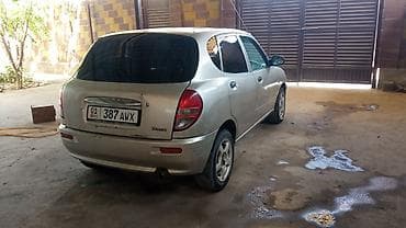 byd e6: Toyota Duet: 2001 г., 1 л, Автомат, Бензин, Хэтчбэк — 3