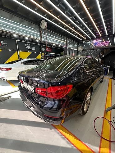 химичиска авто: BMW 5 series: 2019 г., 2 л, Автомат, Бензин, Седан — 2