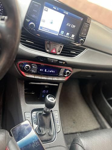 bid e5: Hyundai i30: 2018 г., 1.6 л, Робот, Дизель, Хэтчбэк — 6