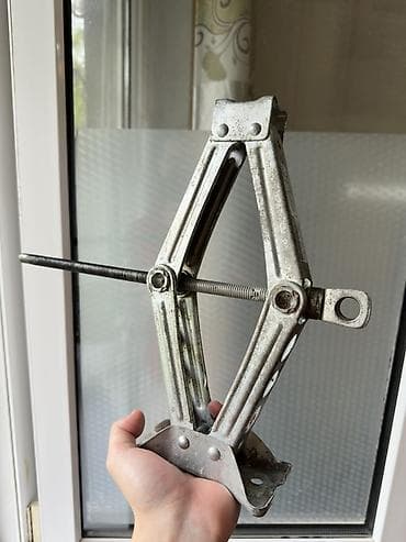 Домкрат ромбический механический с воротком дамкрат домкрот полный