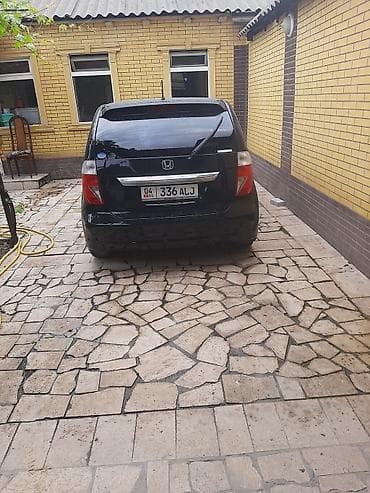smart open: Honda Shuttle: 2005 г., Автомат, Бензин, Хэтчбэк — 2