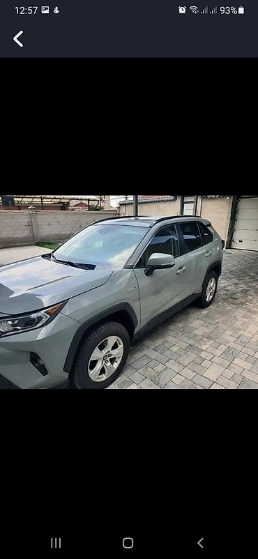 Toyota RAV4: 2019 г., 2.5 л, Автомат, Гибрид, Кроссовер — 1