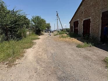 обмен домов: 📍 с. Кызыл-Туу 🔘1700м² ПРОДАЁТСЯ КОШАРА В КЫЗЫЛ-ТУУ 📍 с. Кызыл-Туу — 10