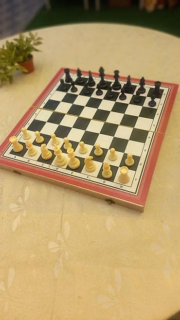 Шлемы: Шахматы и нарды в одной коробке. большая доска все фигуры родные — 7