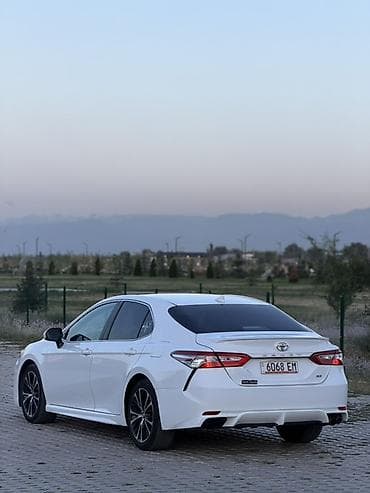 j 5: Toyota Camry: 2020 г., 2.5 л, Автомат, Бензин, Седан — 2