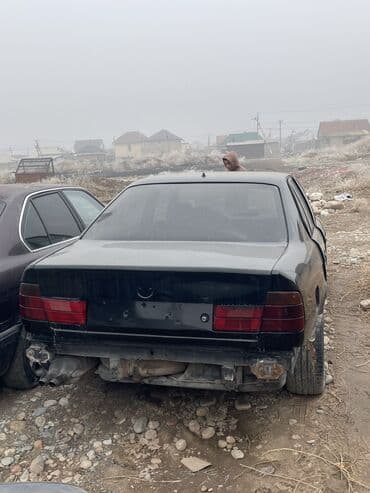 щит прибора е34: BMW 520: 1990 г., 2 л, Механика, Бензин — 3