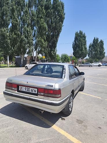 626: Mazda 626: 1990 г., 2 л, Механика, Бензин, Седан — 4