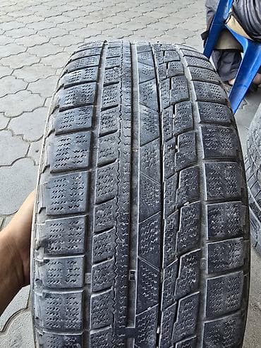 17: Комплект зимних шин SNOWIDE 215/55 R17 98V - Размер: 215/55 R17 - — 2