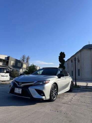 продаю кадиллак: Toyota Camry: 2018 г., 3.5 л, Автомат, Бензин, Седан — 2