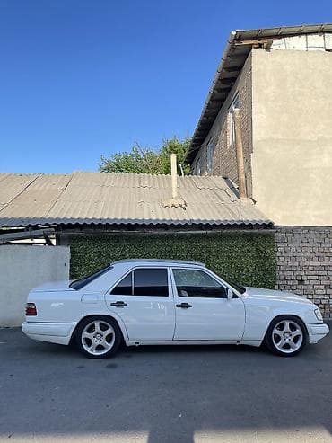 audi 4: Mercedes-Benz W124: 1994 г., 2.2 л, Механика, Бензин, Седан — 2