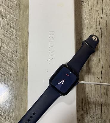епл воч: Apple Watch series 6, 40мм Midnight/темно‑синий. Емкость 89% Состояние — 1